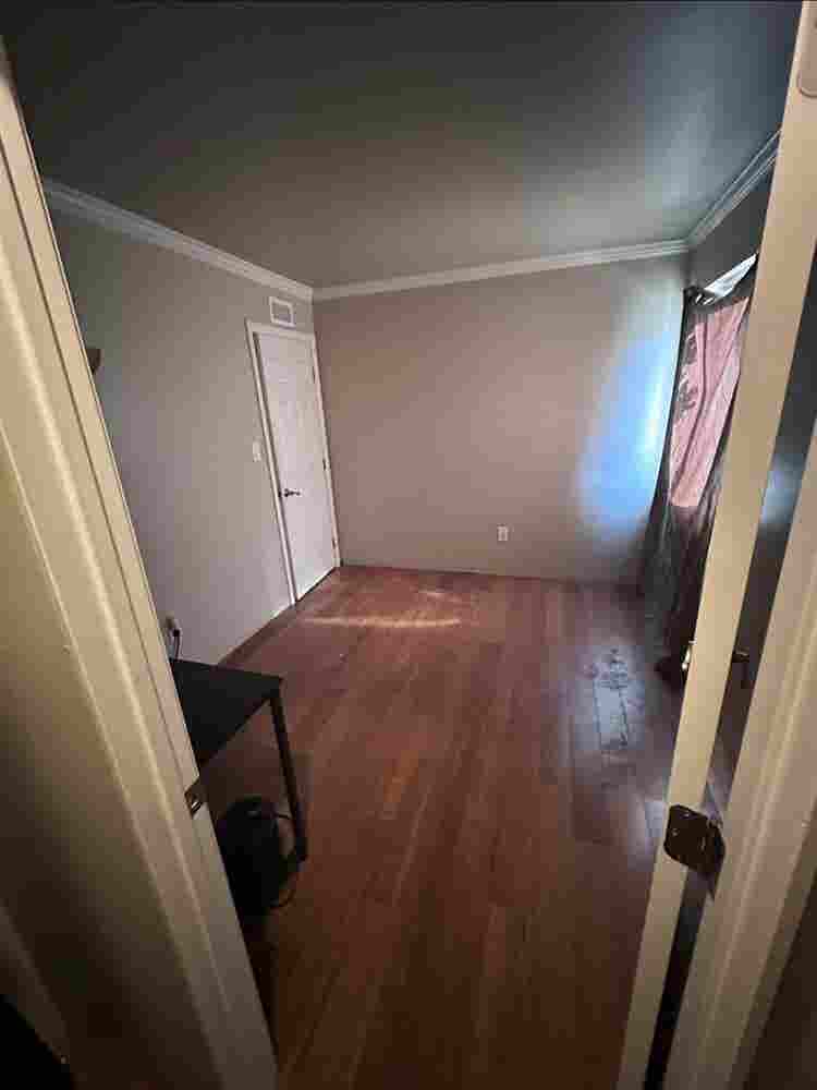 Room available now-NO PETS ALLOWED