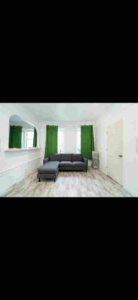 Room for Rent -East New York. $