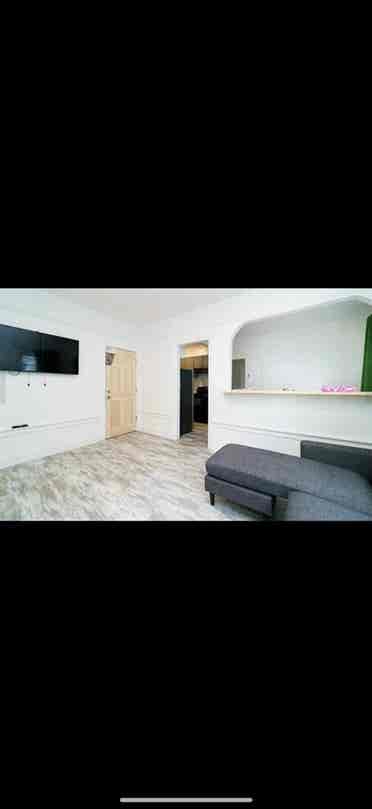 Room for Rent -East New York. $