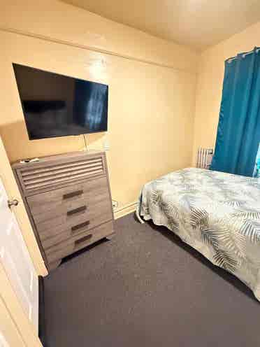 Room for Rent -East New York. $