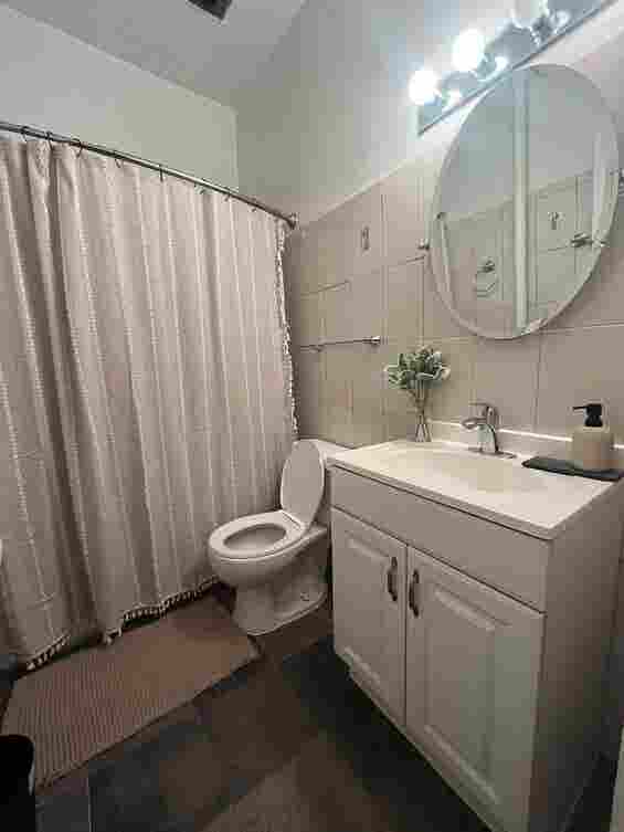 🌸Furnished Room W/ Private Bath🌸