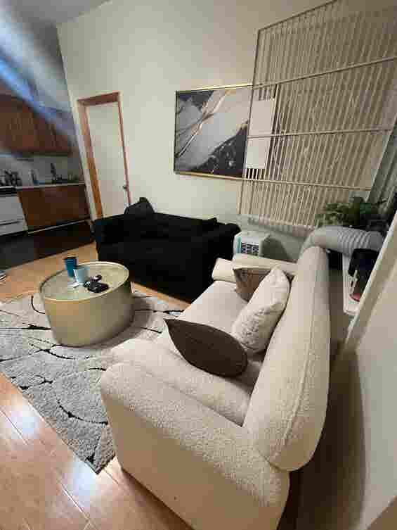 🌸Furnished Room W/ Private Bath🌸