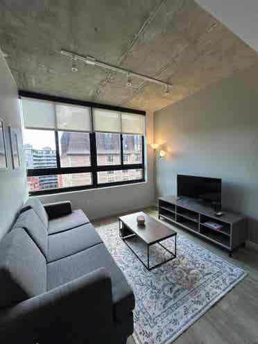 SPRING/SUMMER SUBLEASE