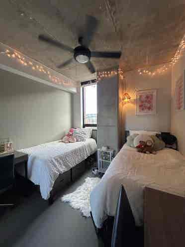 SPRING/SUMMER SUBLEASE