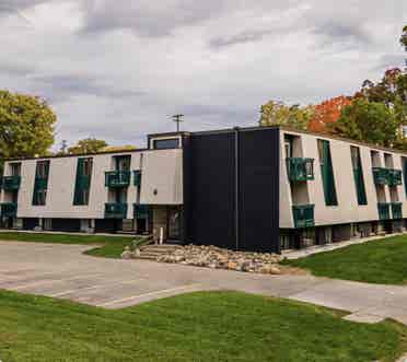 b Apartment 5 Minutes from MSU