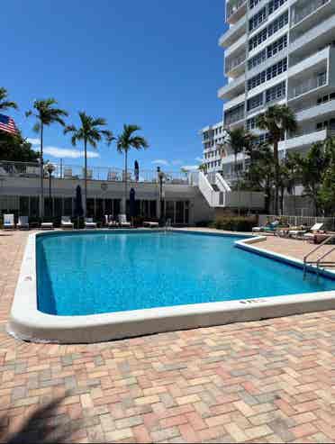 Private room for rent  in FLL