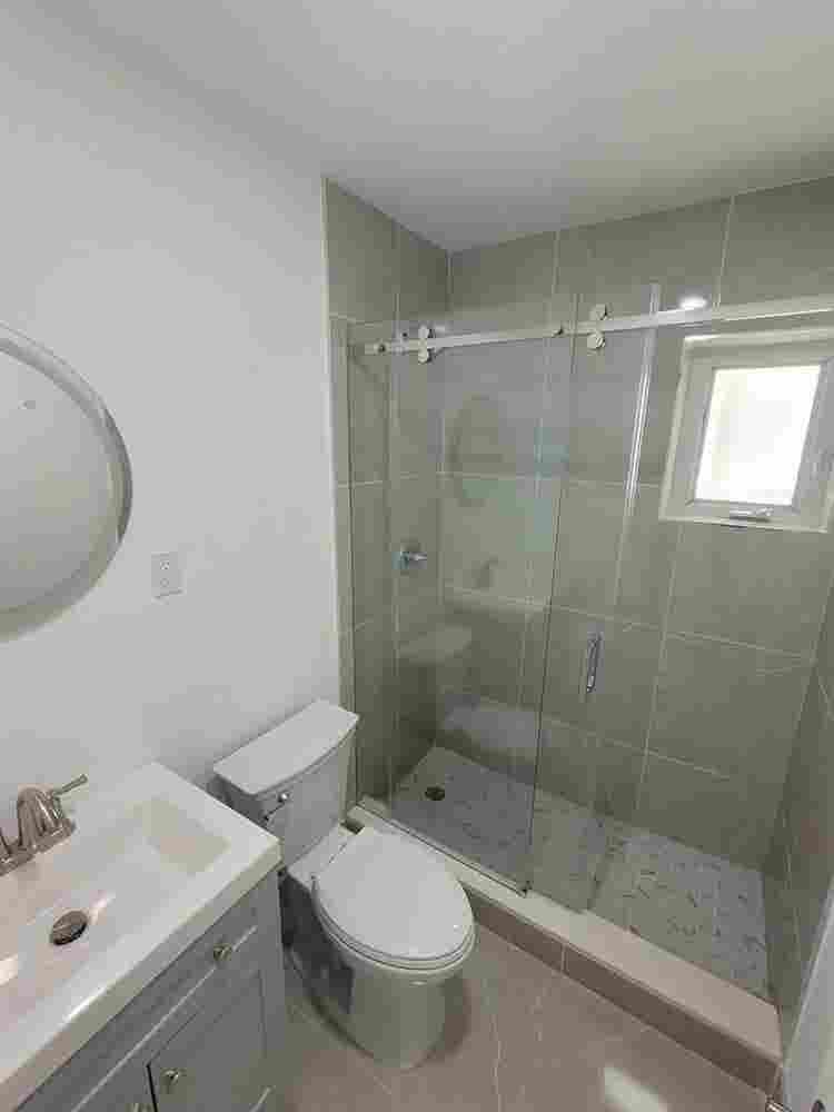 Modern Room for Rent