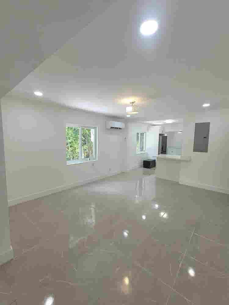 Modern Room for Rent