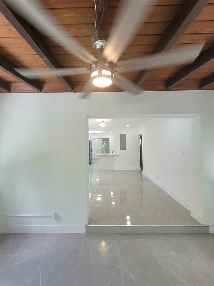Modern Room for Rent