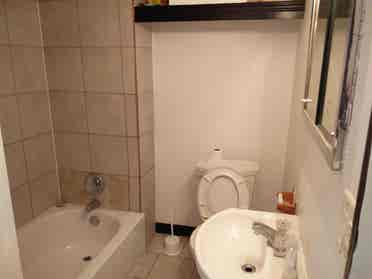 Room avail in charming Edwardian