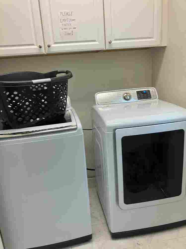 Room for rent available