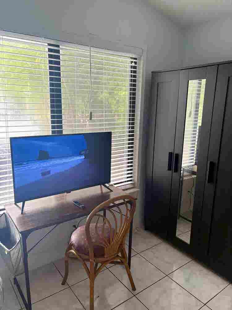 AFFORDABLE HOUSING: Private Room