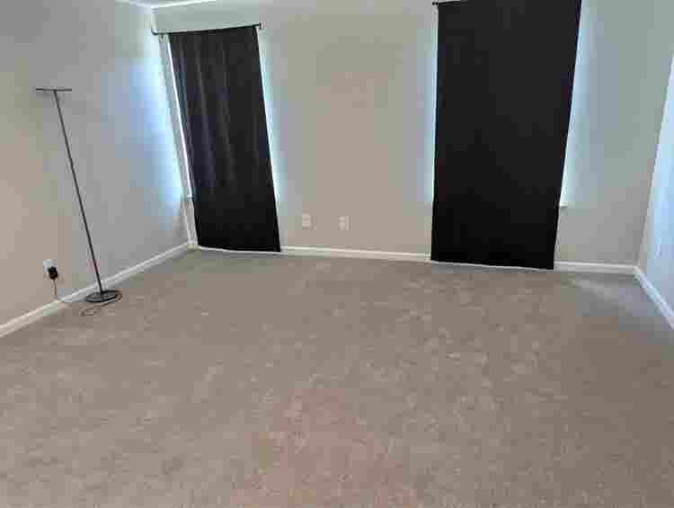 Room for rent near the lake!