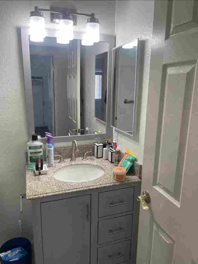 Room for rent with share bathroom