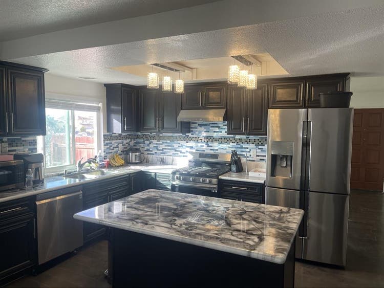 Room for rent with share bathroom