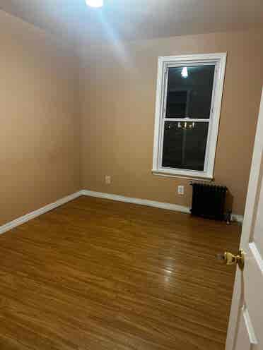 room for rent 1 nov