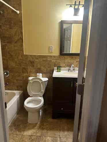 room for rent 1 nov