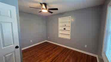 1 Bedroom with Private Bathroom