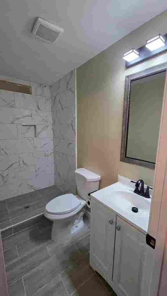 1 Bedroom with Private Bathroom
