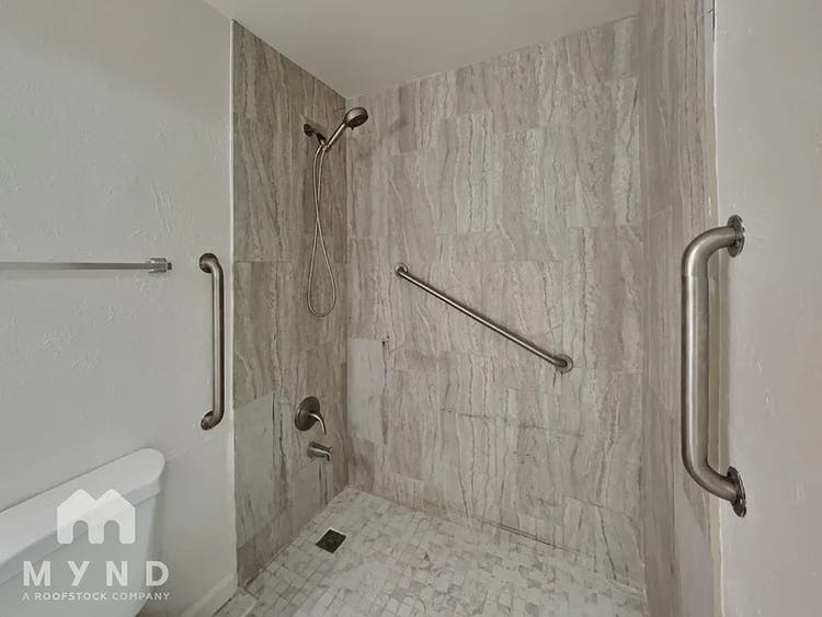 Room Available in Mesa AZ