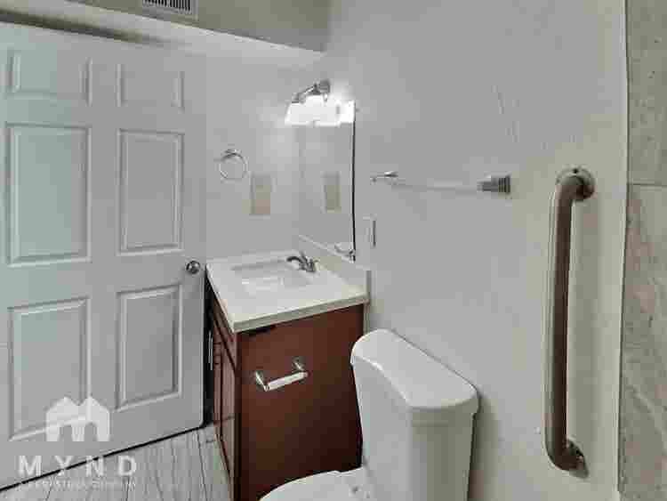 Room Available in Mesa AZ