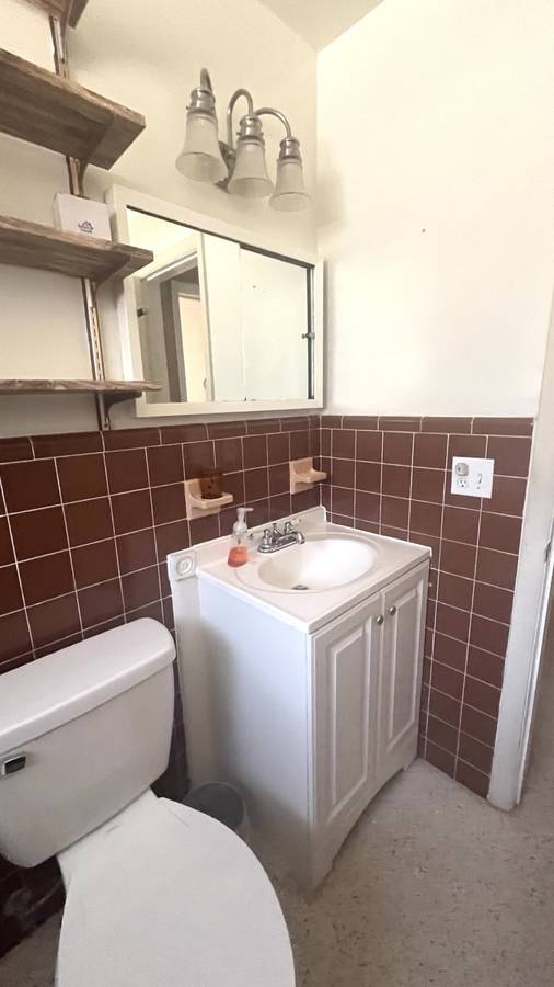 Room for rent in Deerfield beach.