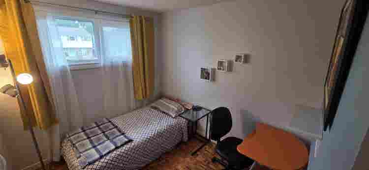 Two Rooms For Rent