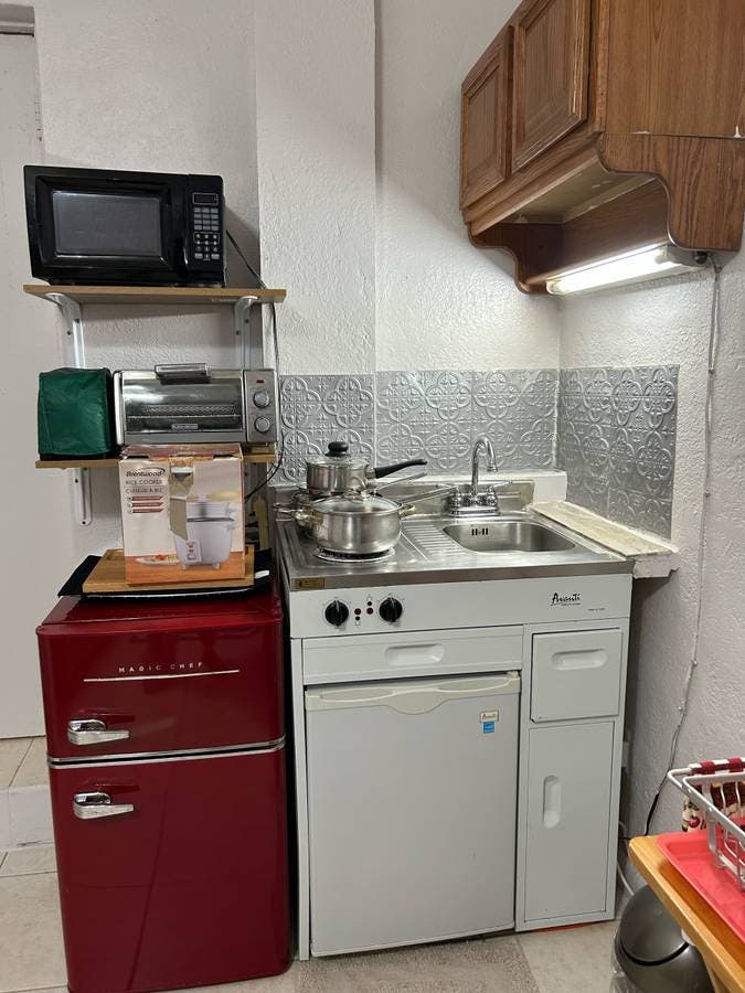 studio/unit