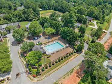 4 BR in Buford