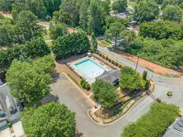 4 BR in Buford