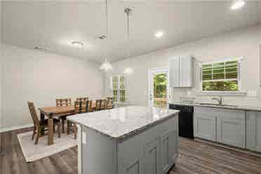 4 BR in Buford