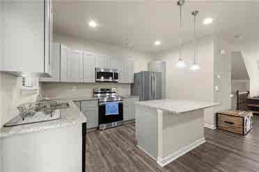 4 BR in Buford