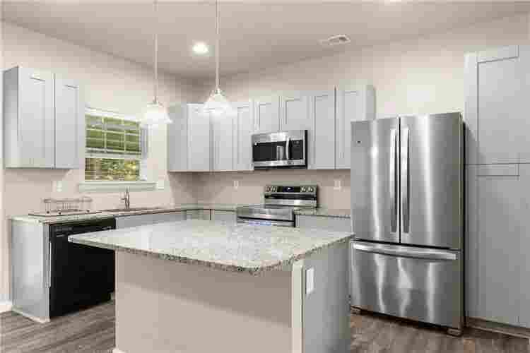 4 BR in Buford