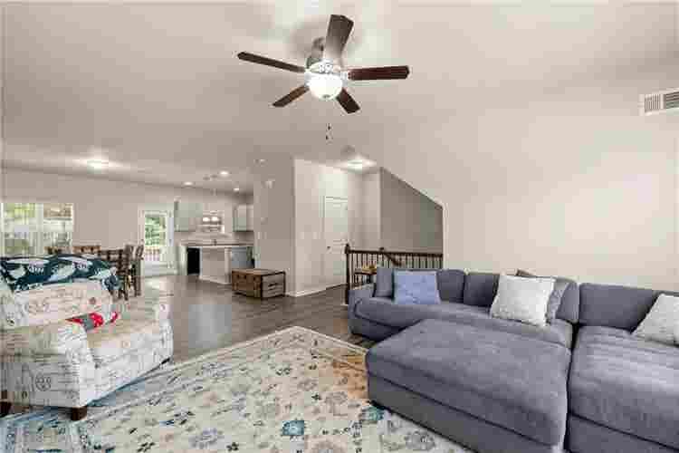 4 BR in Buford