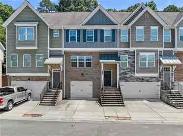 4 BR in Buford