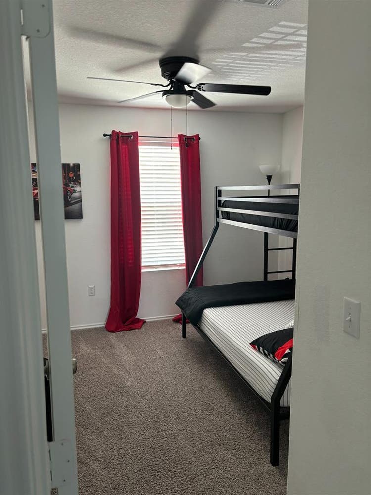 3 BR in Austin