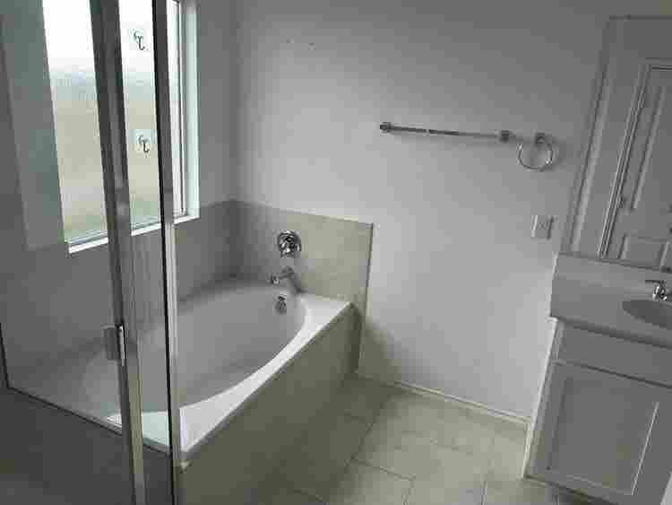 3 BR in Austin