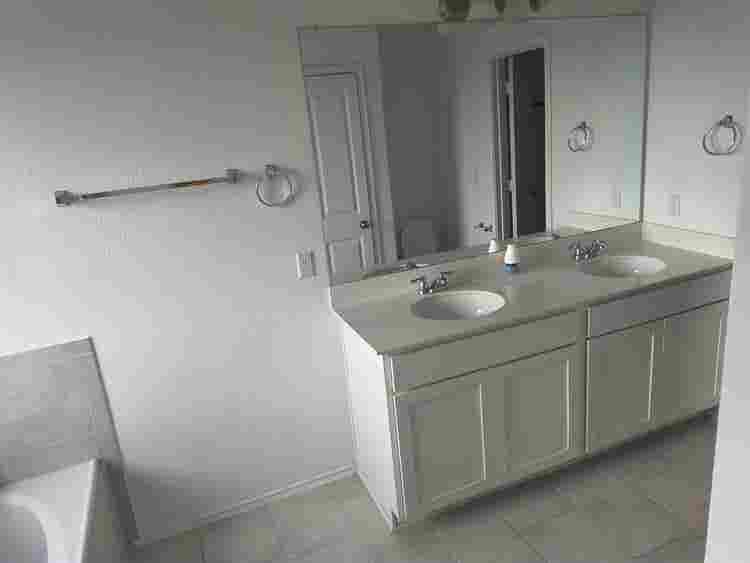 3 BR in Austin