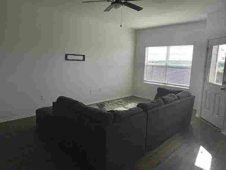 3 BR in Austin