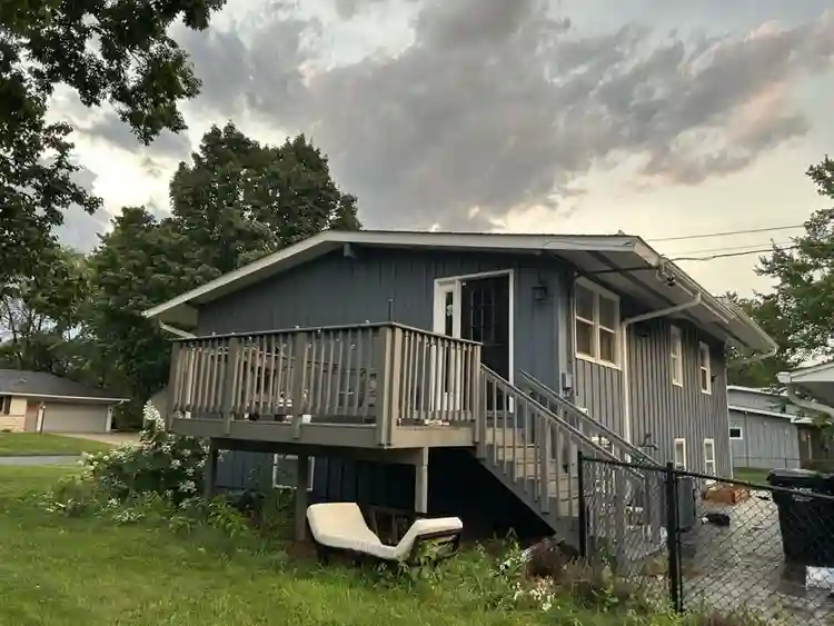 Nice private room in Mounds view