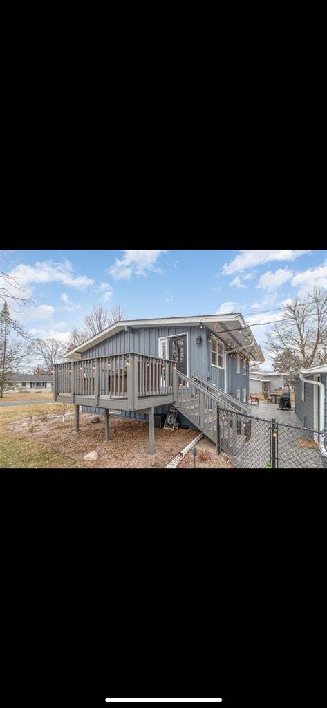 Nice private room in Mounds view