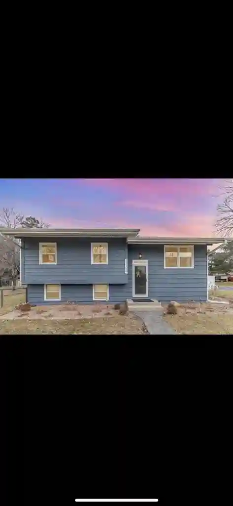 Nice private room in Mounds view