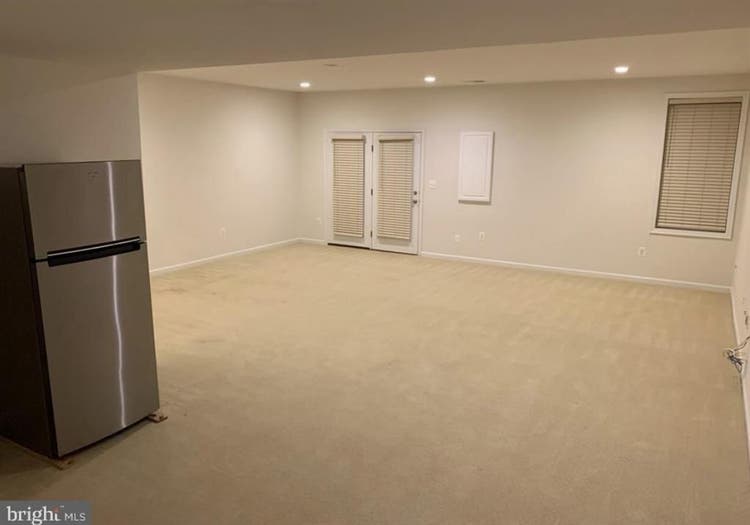 TOWNHOUSE FOR RENT