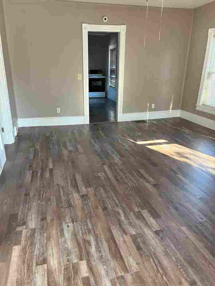 Looking for second bedroom roommate