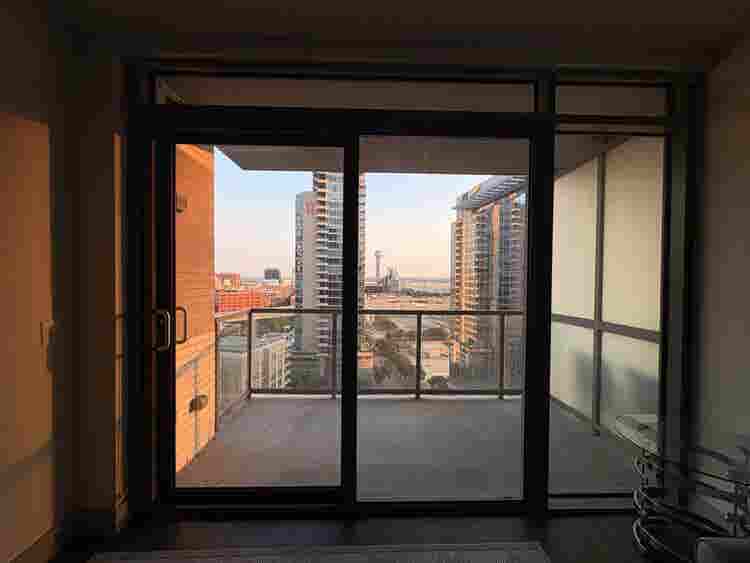 BA Luxury High-Rise Uptown