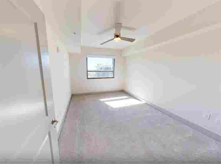 BA Luxury High-Rise Uptown