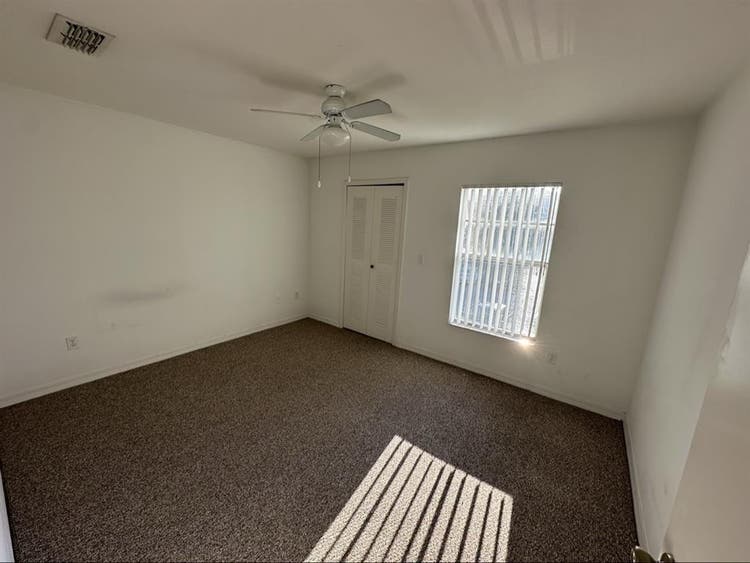 Room w/ private bathroom