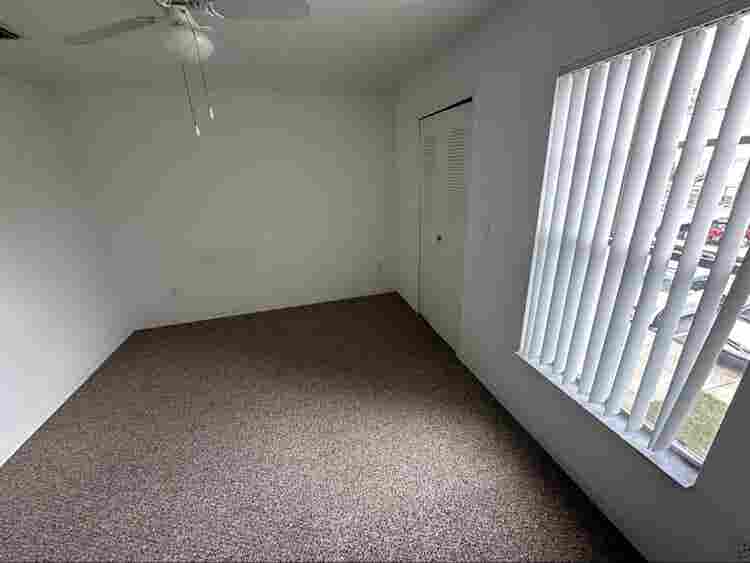 Room w/ private bathroom