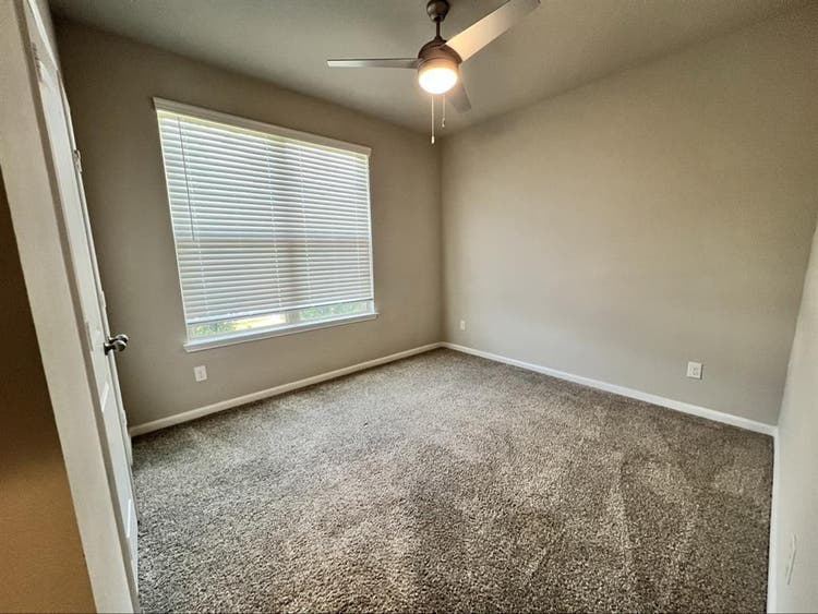 Single family home with 3 bedrooms