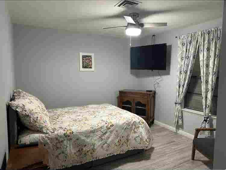 Room For Rent (Furnished)